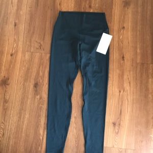 Lululemon Align pant 28”.